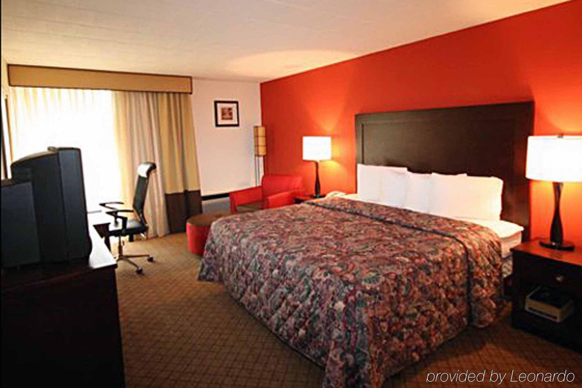 Hotel Plaza Crafton