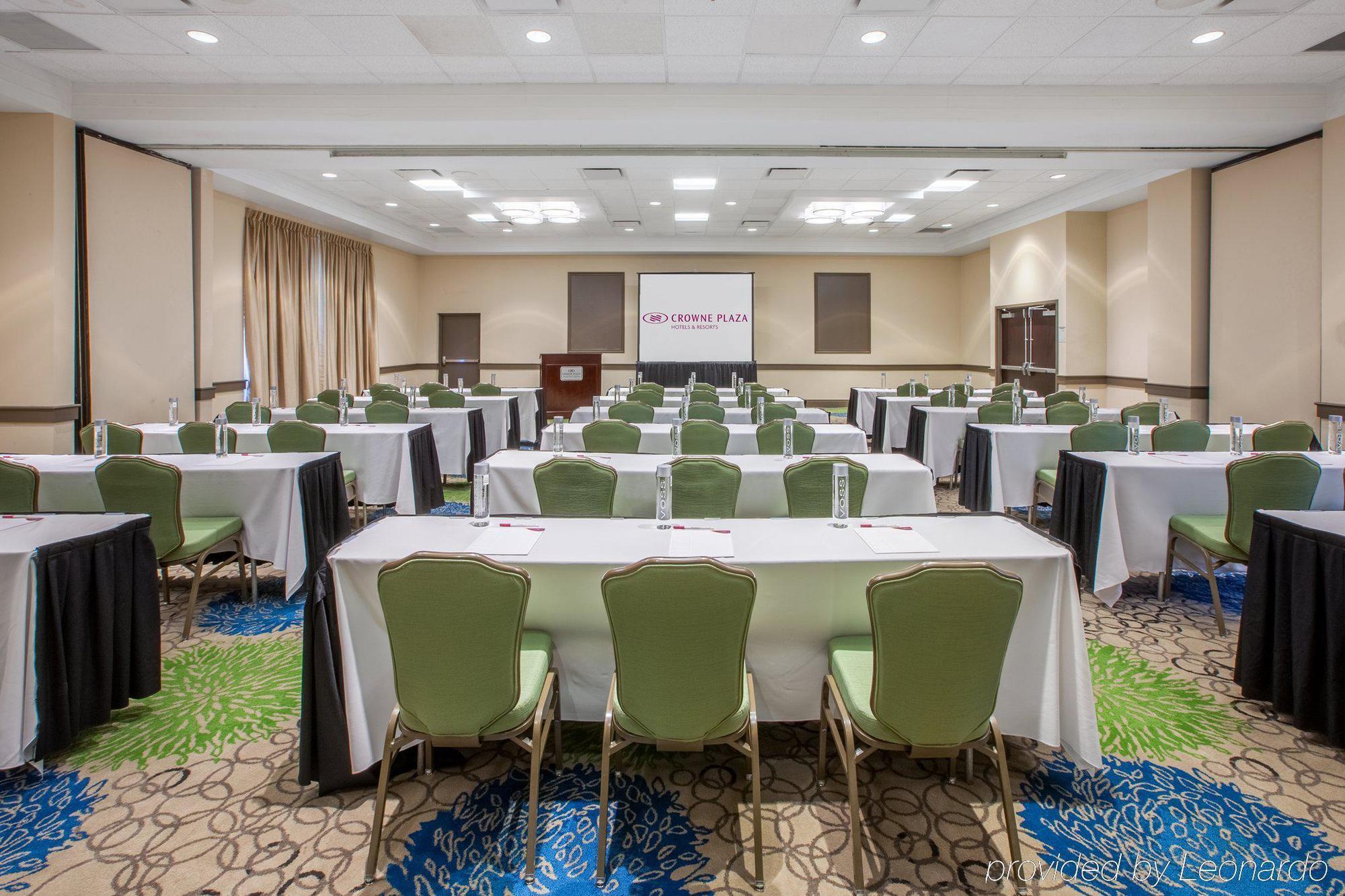 Plaza Hotel Crafton